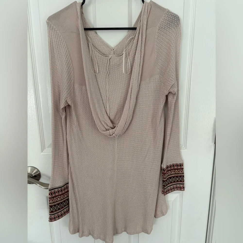 Sweater - Picture 2 of 5